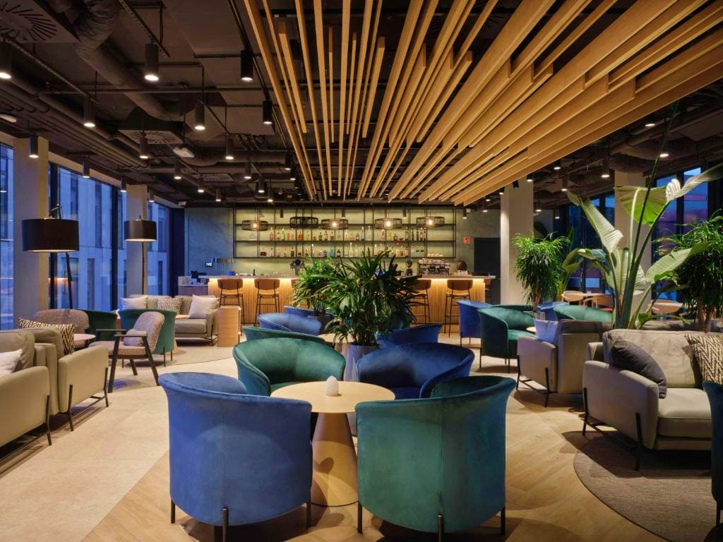4* Radisson Hotel or similar